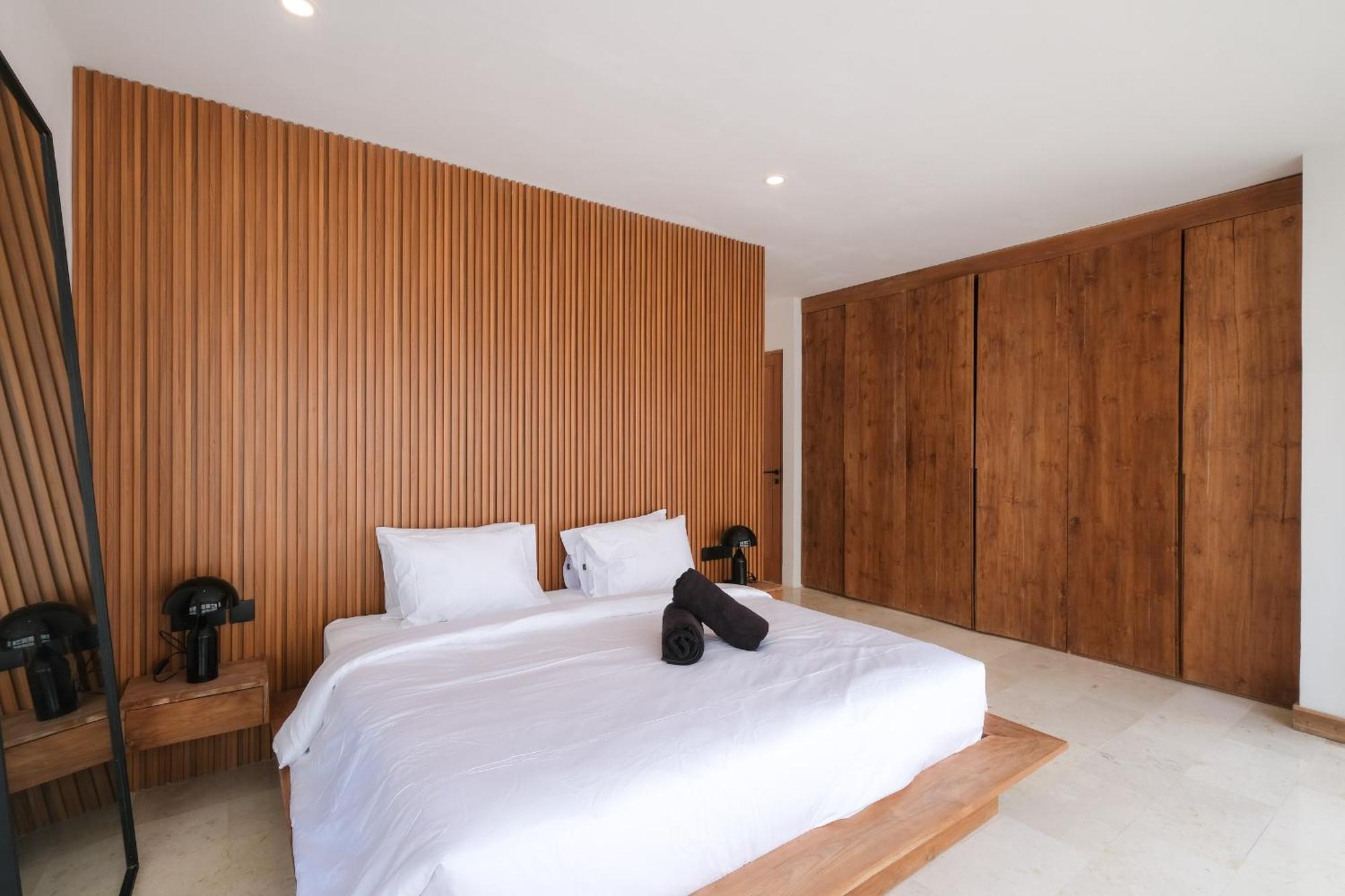 Tierra Pererenan, By Blacksand Villa *